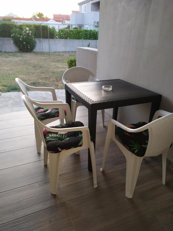 Apartmani Mira Nin Exterior foto