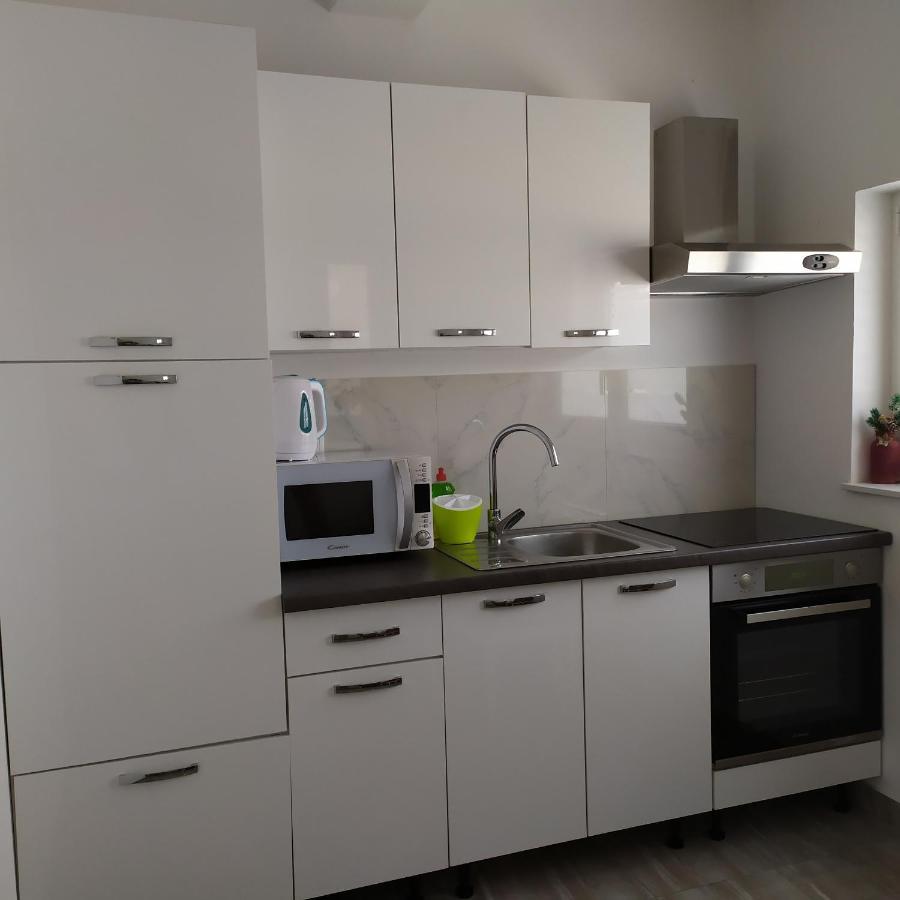 Apartmani Mira Nin Exterior foto